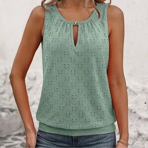 SHEIN Green Sleeveless Eyelet Keyhole Tank Top Women’s Size S